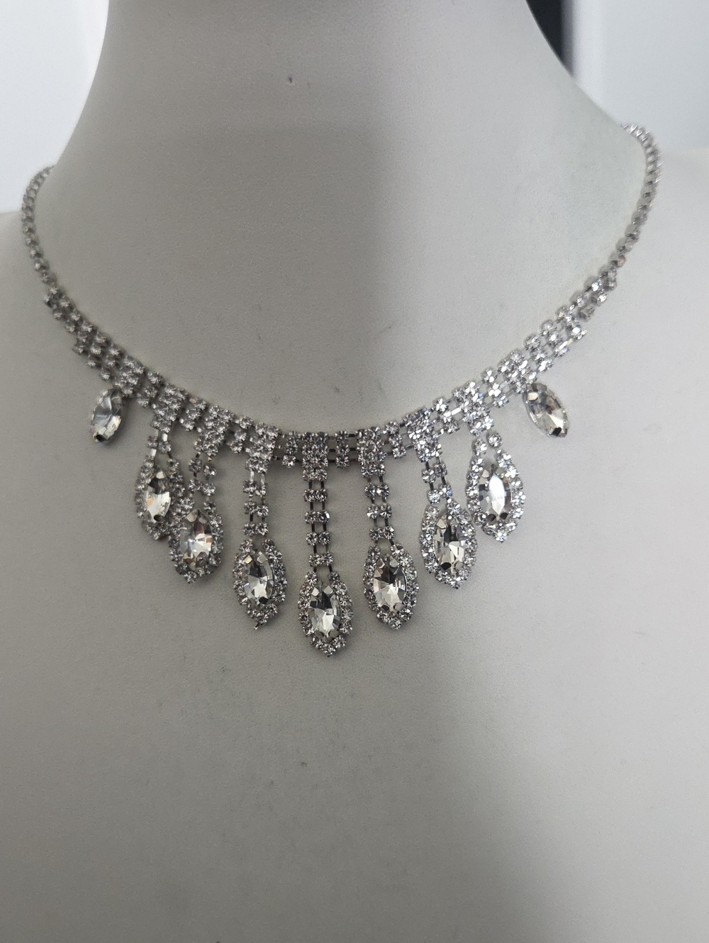 Paparazzi Reigning Romance White Necklace NWT